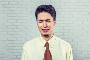 mutlu genç iş adamı portresi