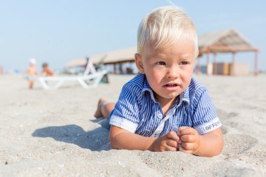 plajda eğlenmek aile