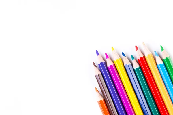Χρωματιστά μολύβια που απομονώνονται σε λευκό φόντο — Φωτογραφία Αρχείου