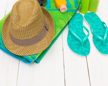 Yaz giysileri kümesi. Üstten Görünüm.