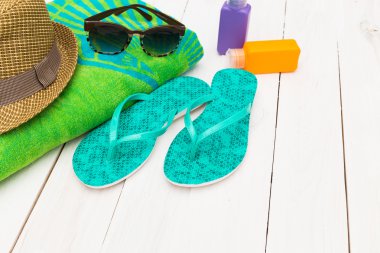 Yaz giysileri kümesi. Üstten Görünüm.