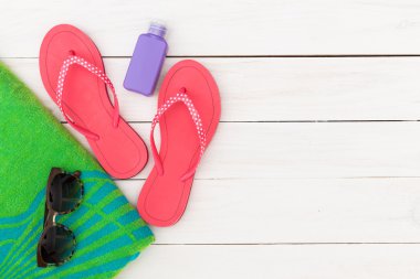 Yaz giysileri kümesi. Üstten Görünüm.