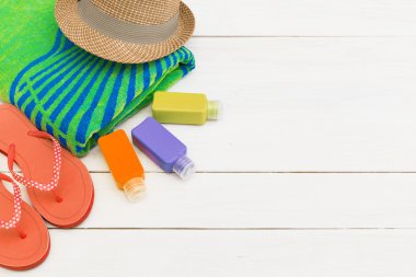 Yaz giysileri kümesi. Üstten Görünüm.