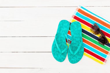 Yaz giysileri kümesi. Üstten Görünüm.