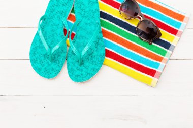 Yaz giysileri kümesi. Üstten Görünüm.