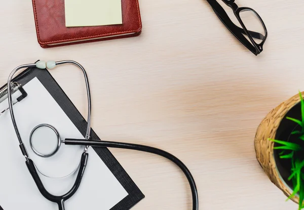 tıbbi Pano ve stetoskop.