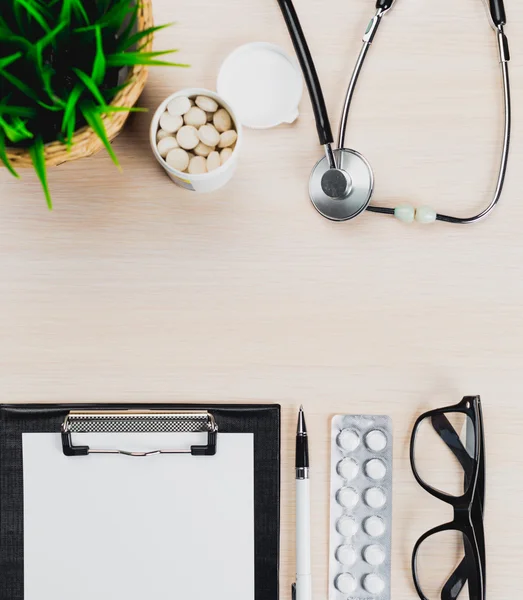 tıbbi Pano ve stetoskop.