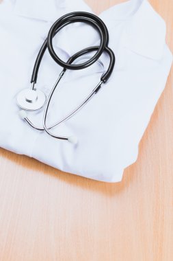 Stetoskop ile doktor ceket