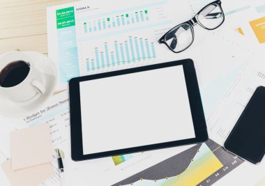 Ahşap masa ofis işyeri