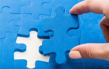 bir bulmacanın parçaları