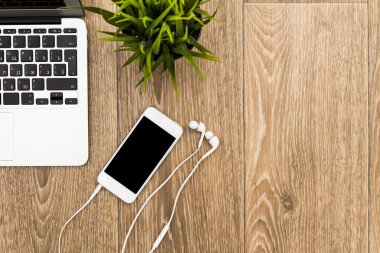 Ofis işyeri telefon ile