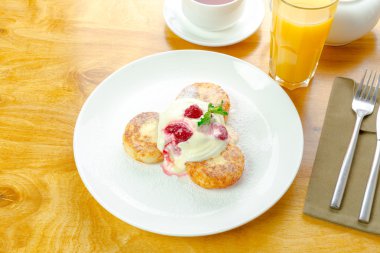 Sağlıklı Kahvaltı, Rus cheesecakes