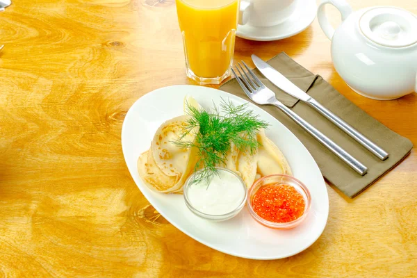 Tortitas con caviar — Foto de Stock