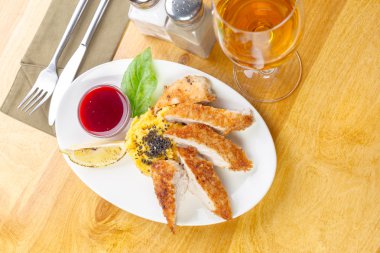 kavrulmuş tavuk fileto