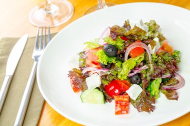 Taze Yunan salatası