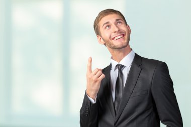 yukarı dönük iş adamı