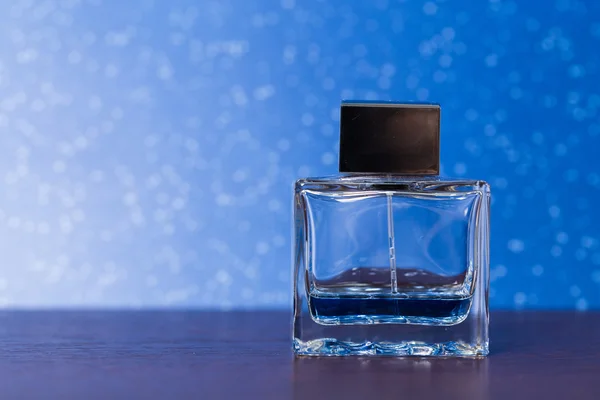 Várias garrafas de perfume de mulher — Fotografia de Stock