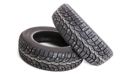 siyah lastikler üzerinde beyaz izole