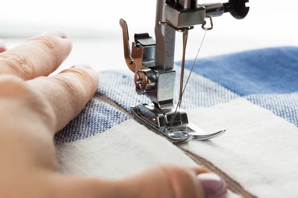 Sewing process in the phase of overstitching — Stock Photo, Image