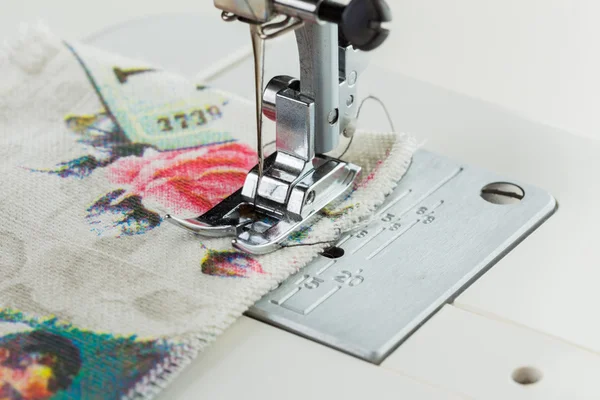 Sewing process in the phase of overstitching — Stock Photo, Image