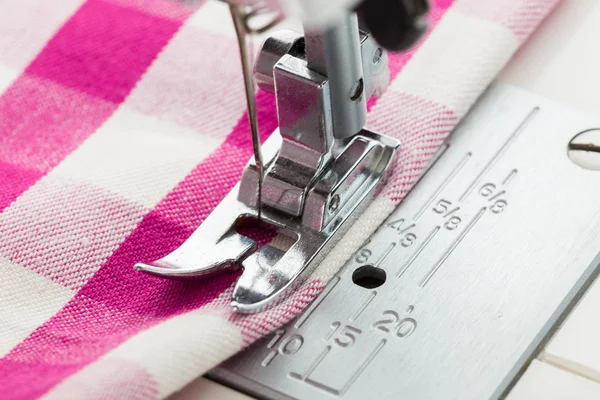 Sewing process in the phase of overstitching — Stock Photo, Image