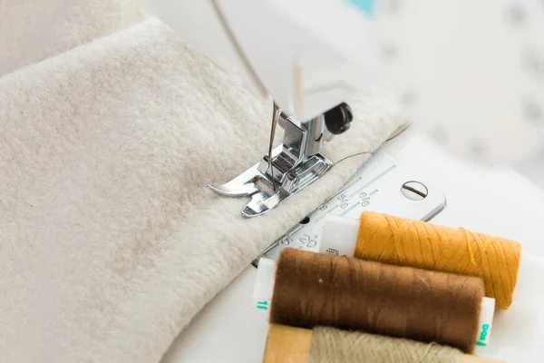 Sewing process in the phase of overstitching — Stock Photo, Image