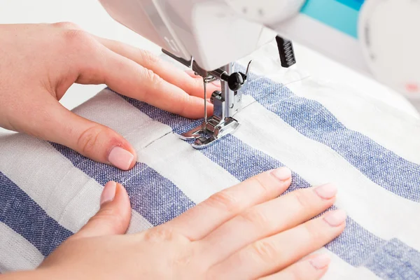 Sewing process in the phase of overstitching — Stock Photo, Image