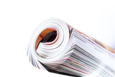 Dergi yığınının