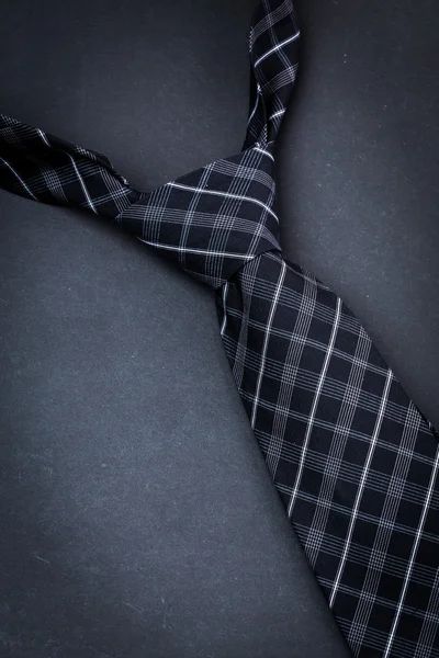 暗い背景に男性のネクタイ — ストック写真
