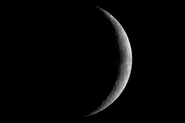 Ağda crescent moon. Genç ay. Hilal ay üzerinde siyah sky. Hilal ağda.
