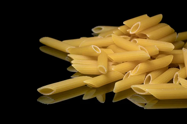 Italiaanse pasta penne. Ruwe Penne. — Stockfoto