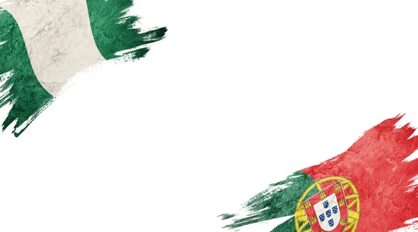 白地にナイジェリアとポルトガルの国旗 — ストック写真
