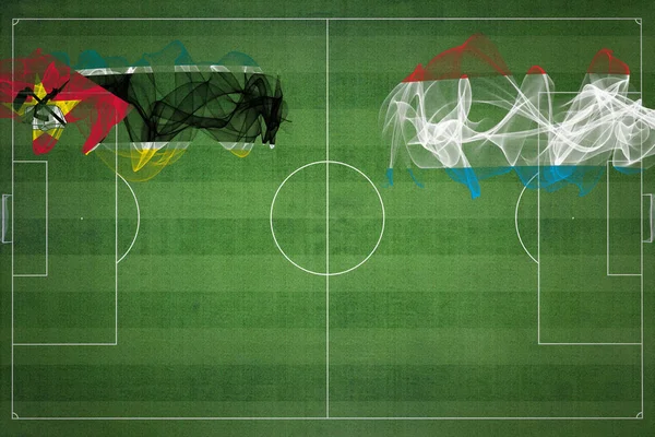 Mozambik Mecz Piłki Nożnej Luksemburgu Kolory Narodowe Flagi Narodowe Boisko — Zdjęcie stockowe
