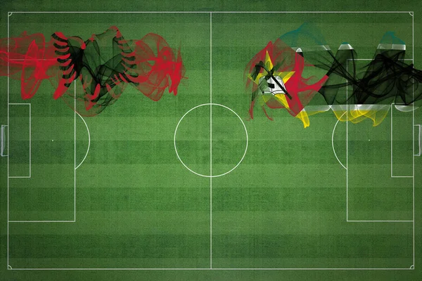 Albánie Mosambik Soccer Match Národní Barvy Národní Vlajky Fotbalové Hřiště — Stock fotografie