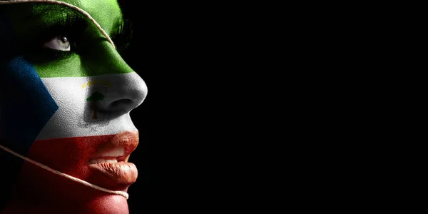 Equatoriaal Guinea Vlag Geschilderd Een Gezicht Van Een Jonge Vrouw — Stockfoto