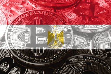 Mısır bitcoin bayrağı, ulusal bayrak kripto para birimi kavramı siyah arkaplan