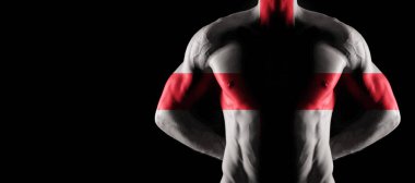 İngiltere bayrağı kaslı erkek gövdesi üzerinde, siyah arkaplan