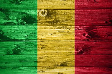 Ahşap arka planda ahşap bayraklar üzerinde Mali bayrağı