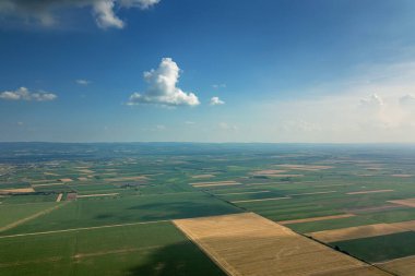 Tarım alanlarının havadan görünüşü. Kırsal, Tarım Manzarası Havacılık Görünümü.