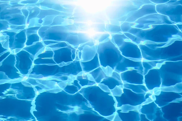 Fundo Azul Água Ondulação Reflexão Sol Água Piscina — Fotografia de Stock