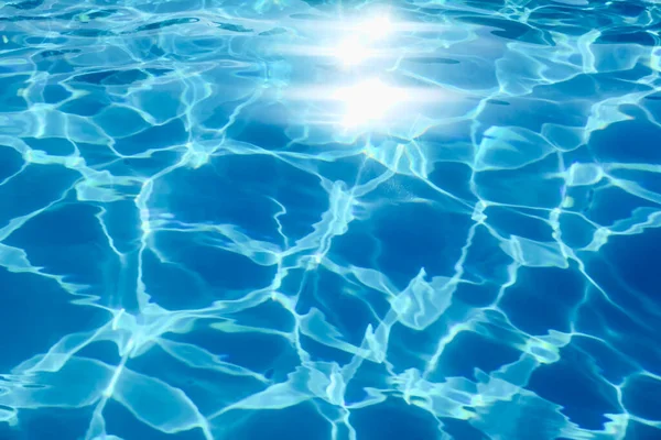 蓝色水纹背景 游泳池水光反射 — 图库照片