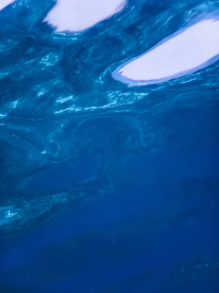 Podwodny Widok Powierzchnię Morza Podwodne Tło — Zdjęcie stockowe