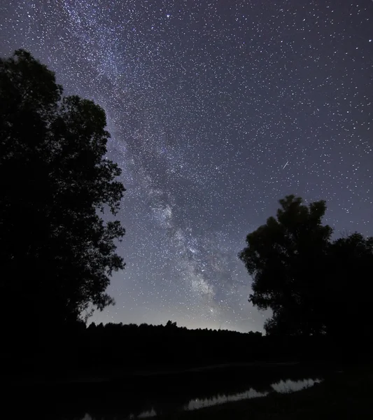 天の川銀河の美しい夜空 — ストック写真