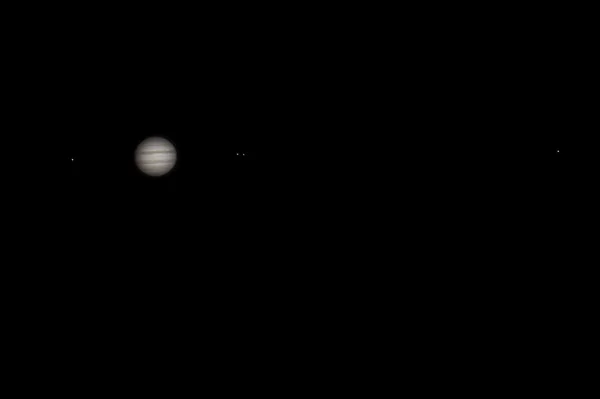Immagine reale di Giove con satelliti Europa, Io, Ganimede, Callisto con telescopio e DSLR — Foto Stock
