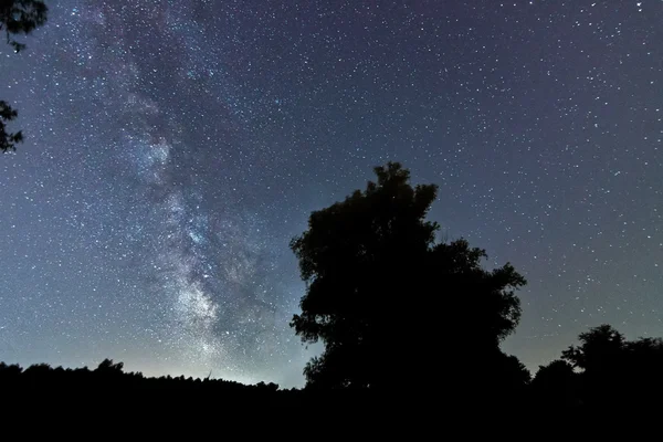 Vía Láctea galaxia hermoso cielo nocturno — Foto de Stock