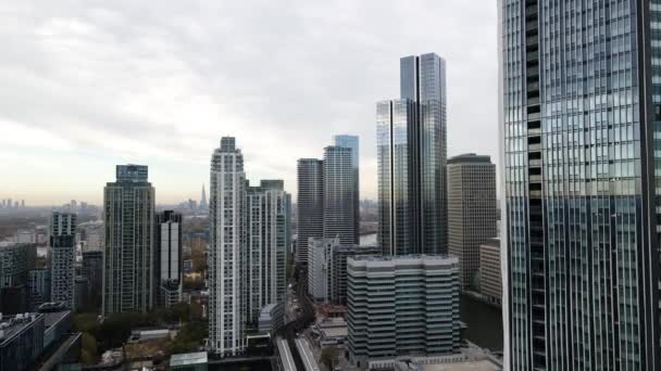 Photo Aérienne Cinématographique Gratte Ciel Miroir Futuriste Moderne Londres Pendant — Video