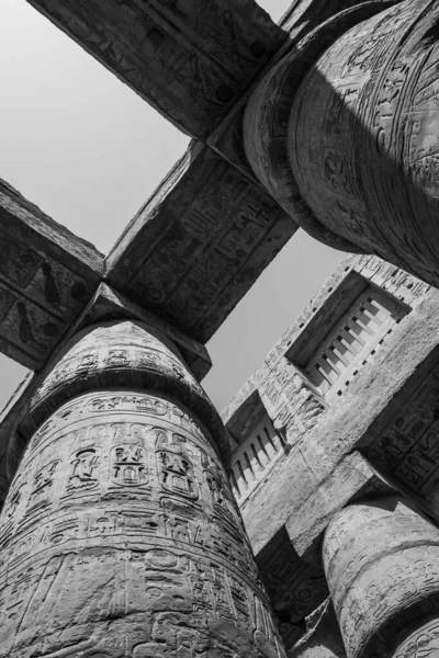 Starověké Sloupy Márnicového Chrámu Královny Hatshepsut Umístěné Pod Skalami Deir — Stock fotografie