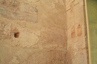 Morg Hatshepsut Tapınağı, Yukarı Mısır 'daki Antik Mısır morg tapınağı. On sekizinci hanedanlık firavunu Hatshepsut için inşa edildi.
