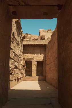Deir el-Bahari ya da Dayr al-Bahri, Mısır 'ın başkenti Luxor' un batı kıyısında yer alan bir morg tapınağı ve mezar kompleksi.