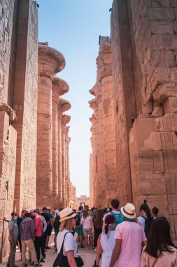 Deir el-Bahari ya da Dayr al-Bahri, Mısır 'ın başkenti Luxor' un batı kıyısında yer alan bir morg tapınağı ve mezar kompleksi.